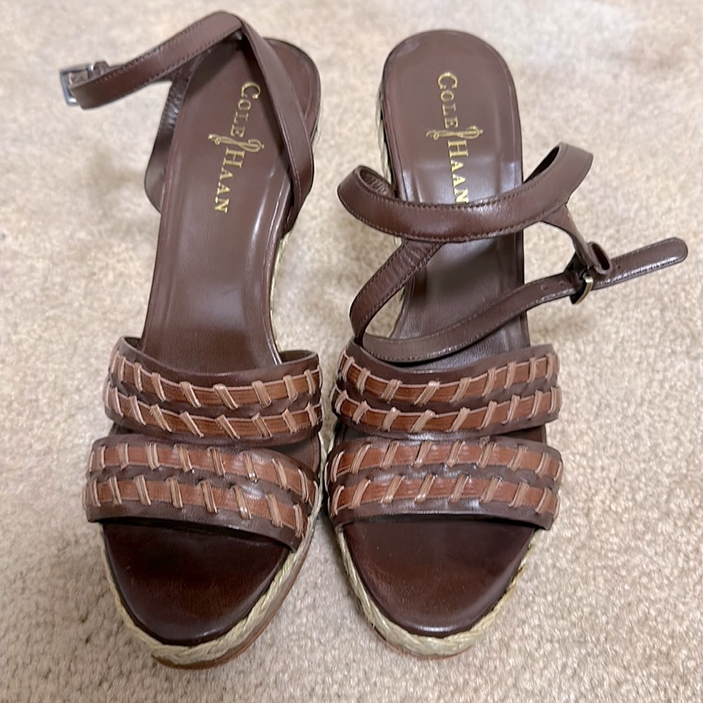 Cole Haan Vanessa Air Sandal. Size 7. Great shoe and comfy.